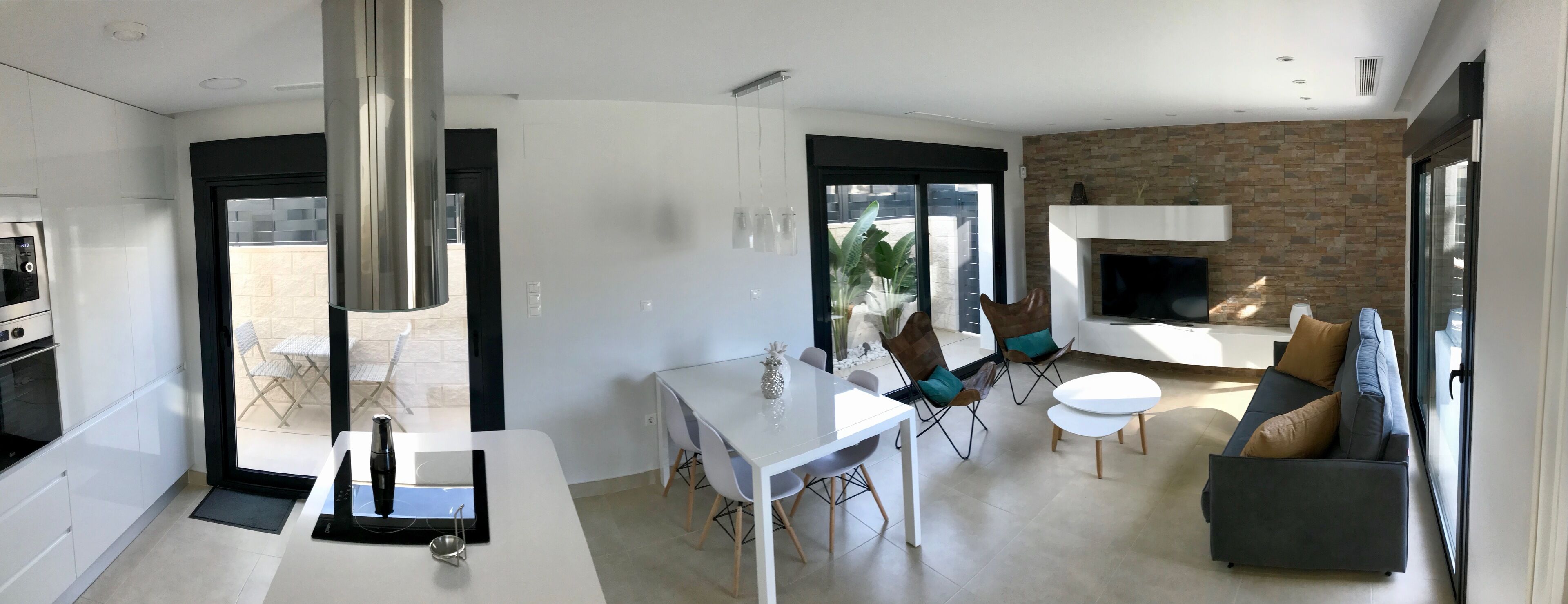 Magnificent modern villa with private heated jacuzzi pool with mountain views