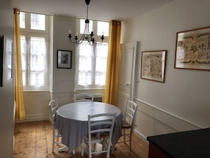 Dining - BEAUTIFUL APARTMENT OF CHARACTER 58 m2 (Saint-Malo)