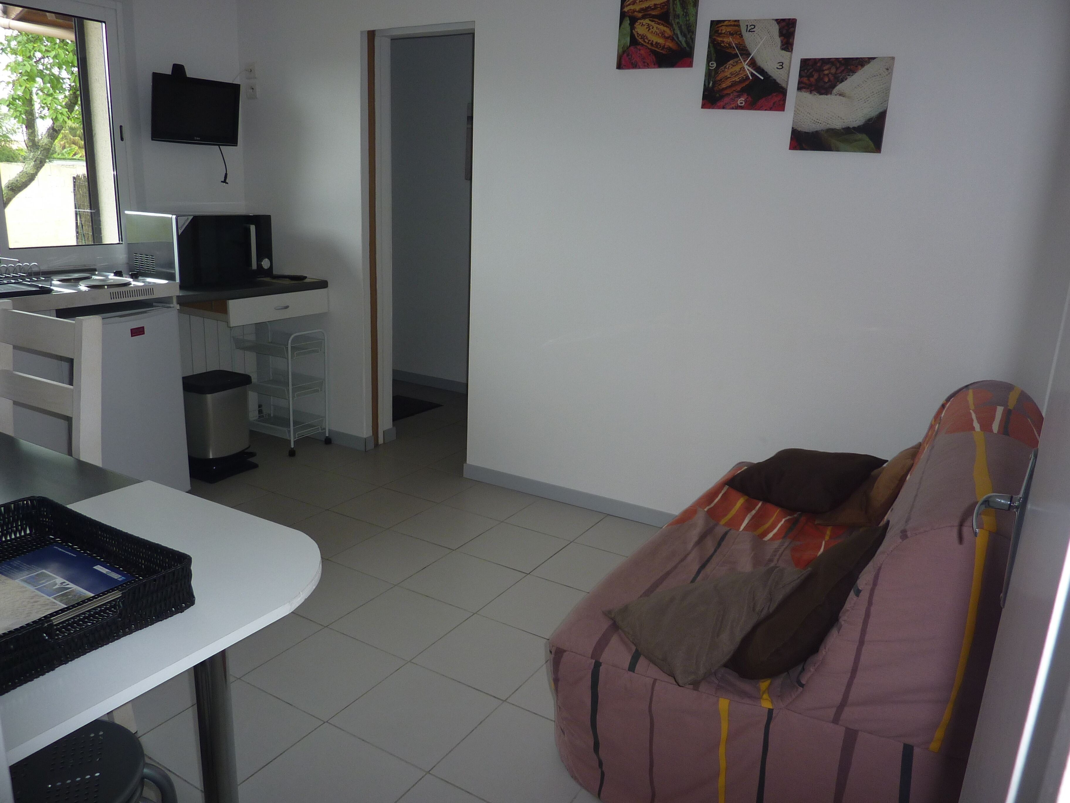 Sympatique T2 avec terrasse et jardin cloturé