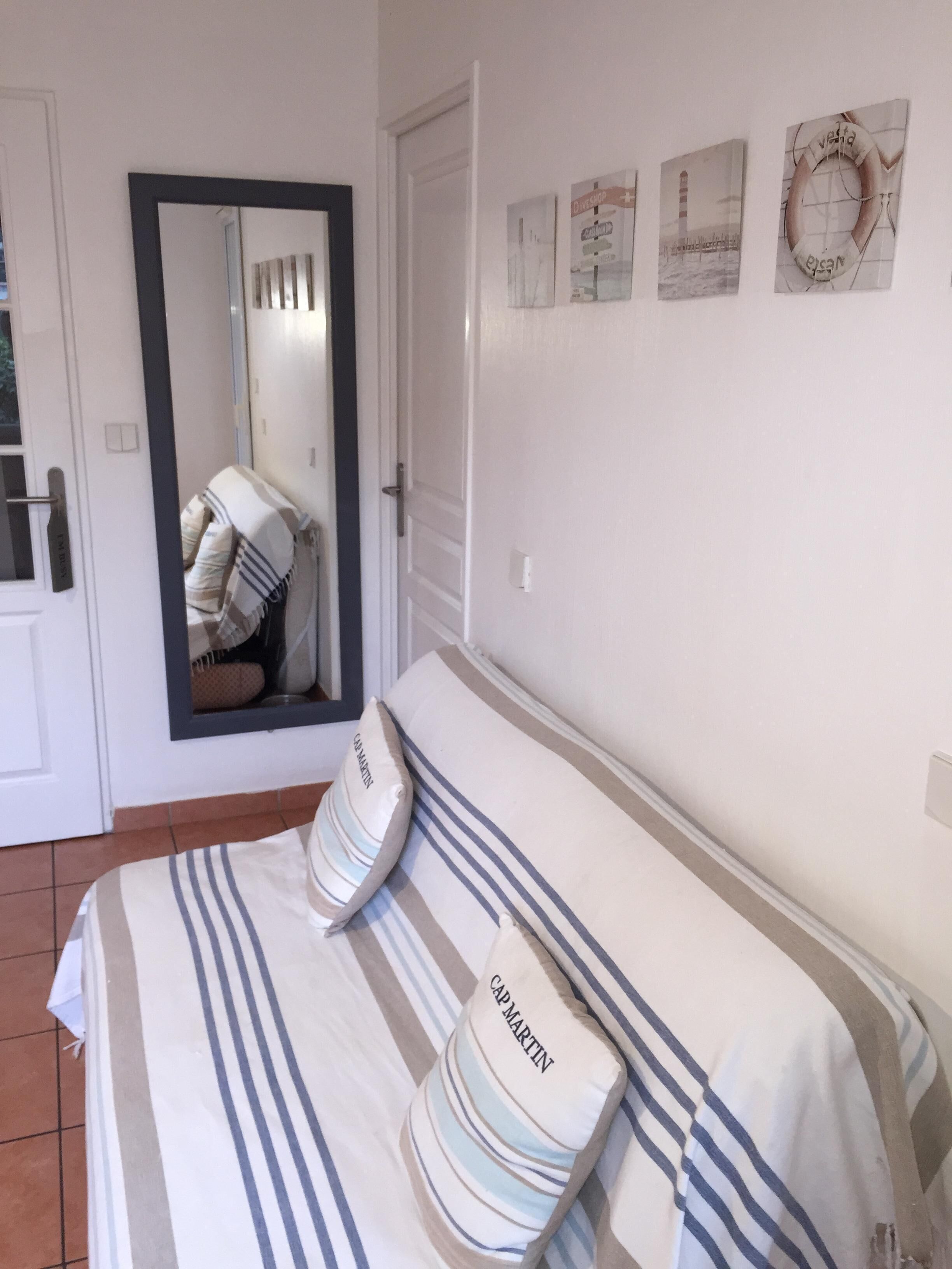 Nice apartment on the ground floor with issambres