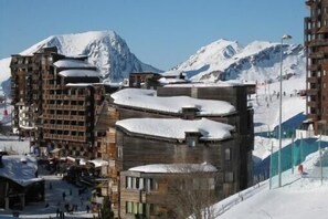 Exterior - Avoriaz center, Large  Studio on two levels:rented from Saturday to Saturday  (Morzine)