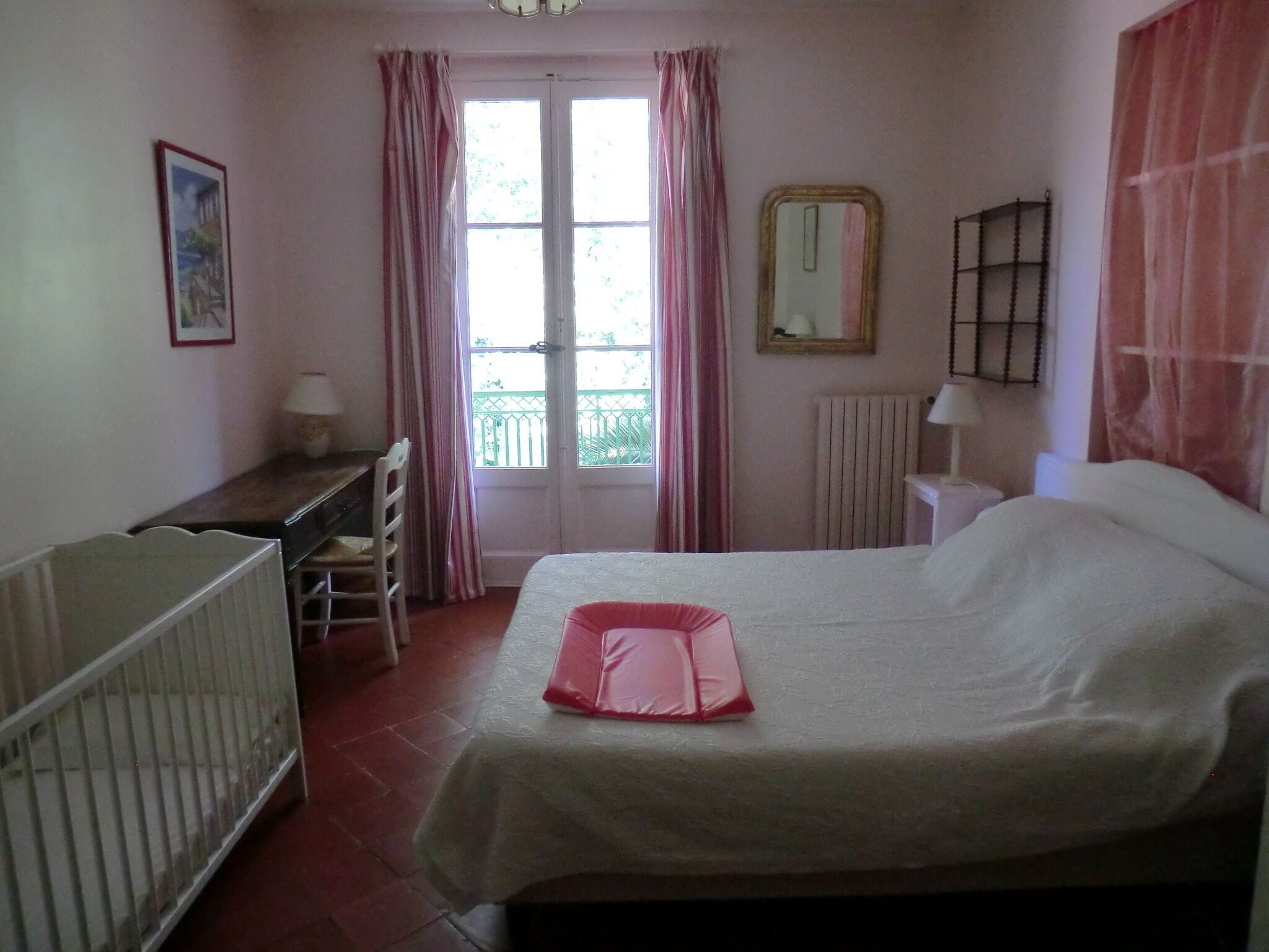 Dom St Pierre du Rebaut - House-park-exceptional pool landscaped near beaches