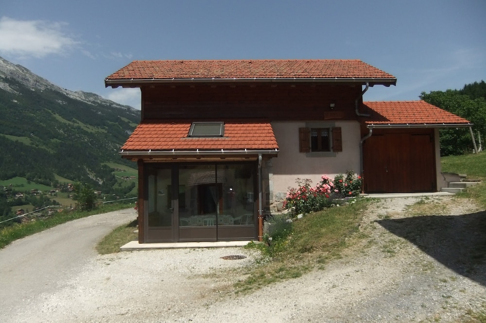 CHALET THE JUMPER **. 74230 THÔNES