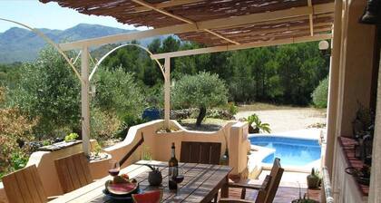 Wonderful country house with private pool