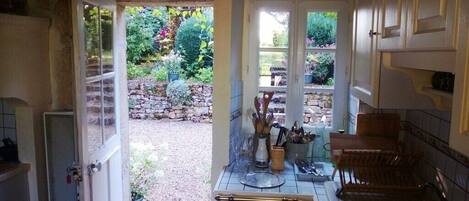 Réfrigérateur, four, plaque de cuisson, lave-vaisselle