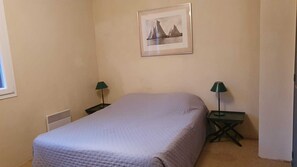 8 bedrooms, iron/ironing board, travel cot, free WiFi