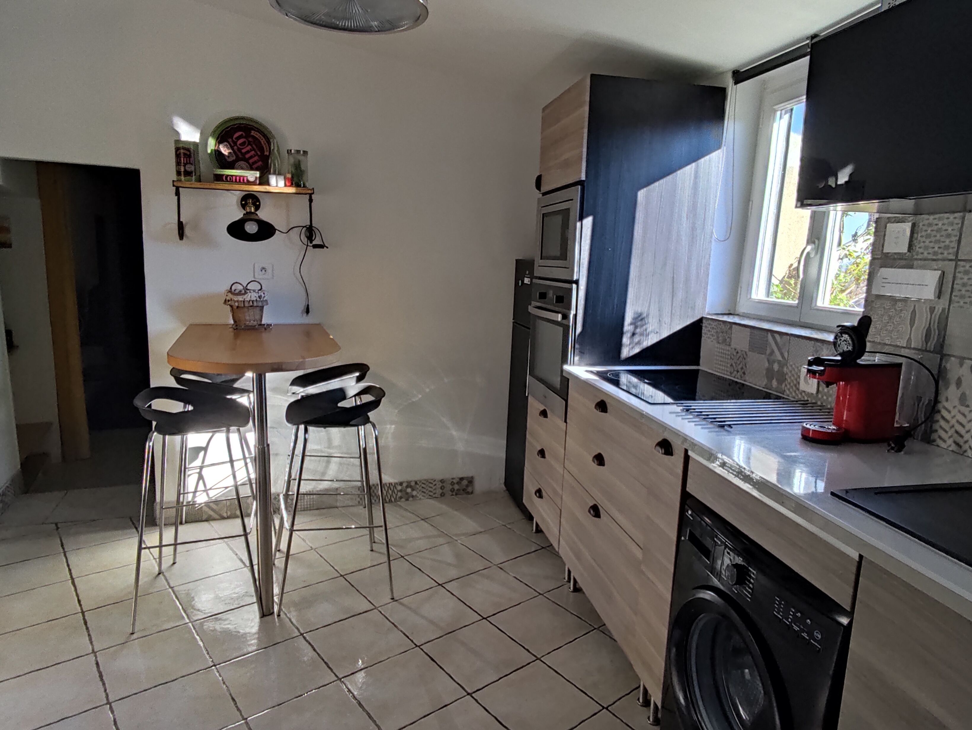 charming little cottage next to the city of Carcassonne and the canal midi