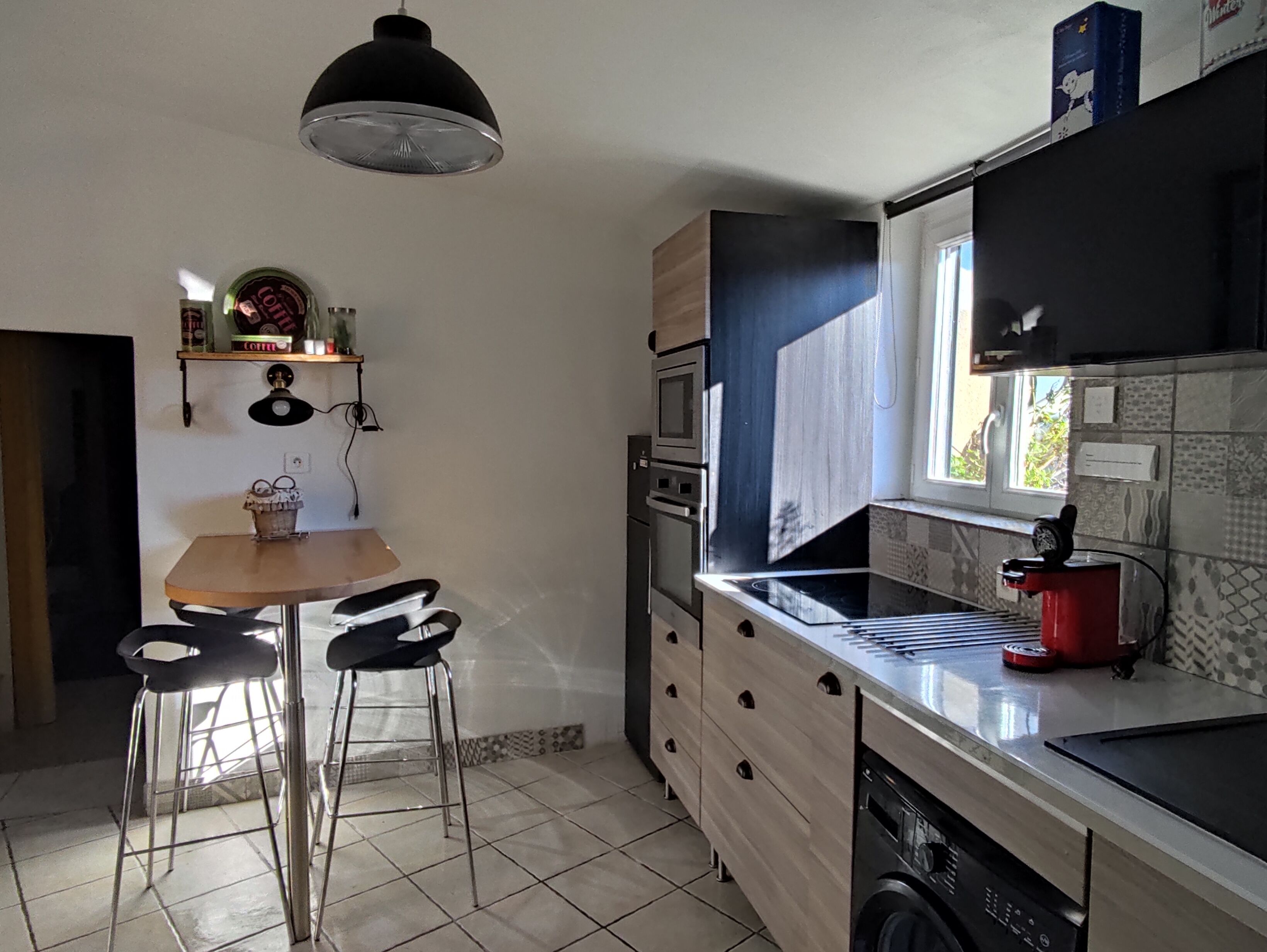 charming little cottage next to the city of Carcassonne and the canal midi