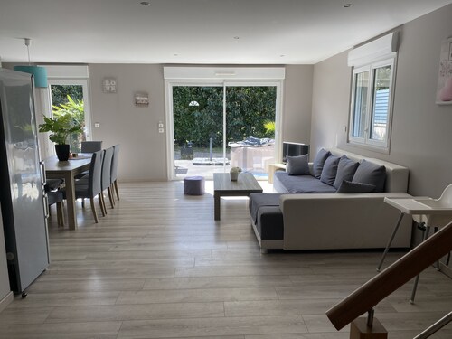 Villa Fétuque Bleue in Merlimont with hot tub, pets welcome