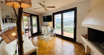 Ferienhaus, privater Pool und 900m Strand, 7 Personen, 4 Schlafzimmer