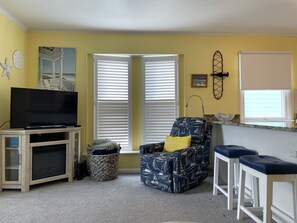 Smart TV, DVD player, books