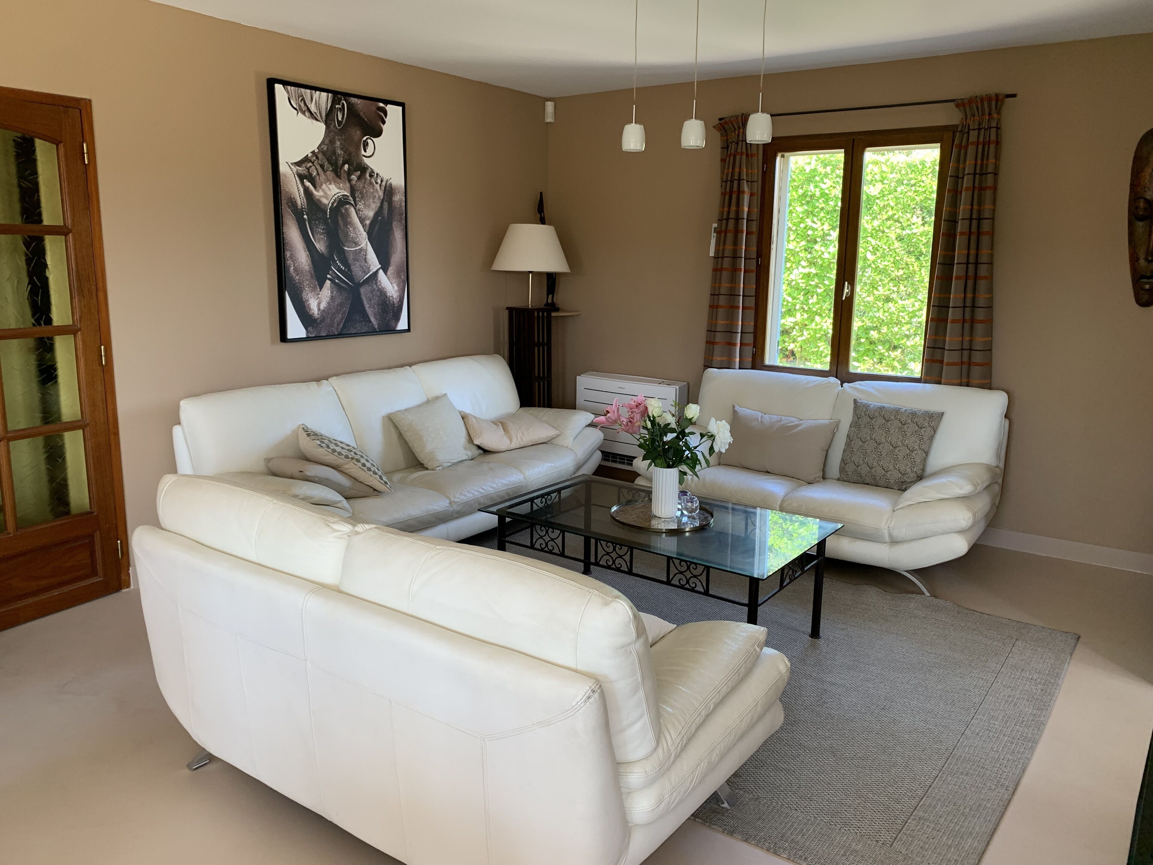 TV, table football, ping pong, books