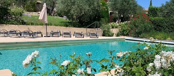 Self-catered villa with private pool in a flowery garden with trees