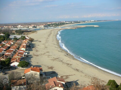 Villa 4 Faces in garden, 200 meters from the Beach