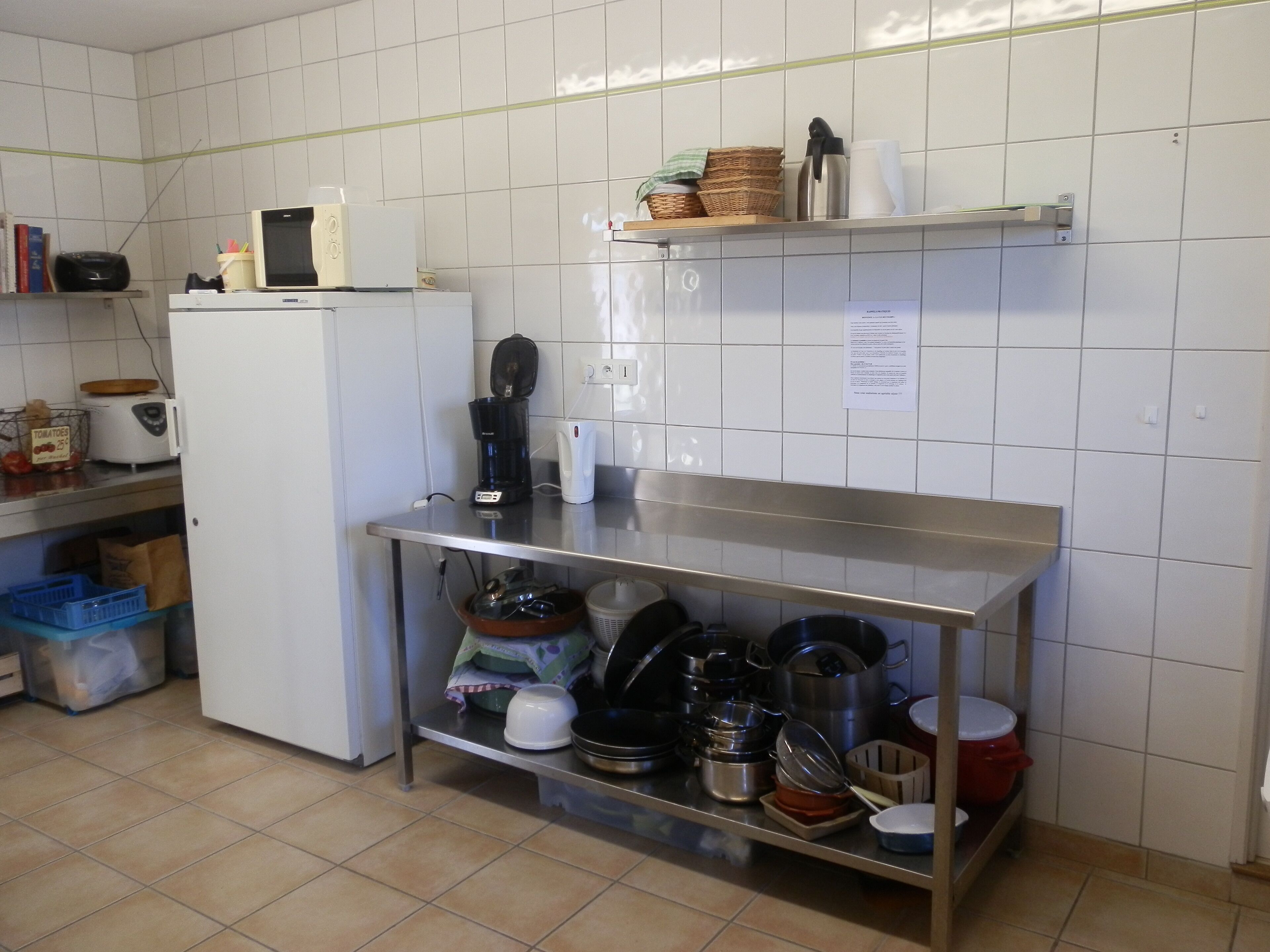 Large country cottage 2 km from the sea