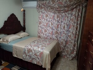 2 soverom, strykejern/-brett, wi-fi og sengetøy