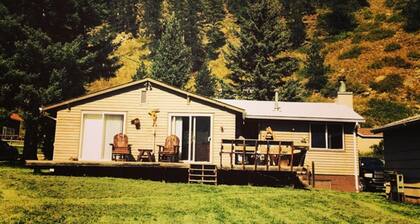 ~ Cozy Creek Side Cabin ~ Naturaleza ~ Peaceful ~ Relax ~