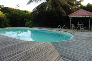 Piscine extérieure