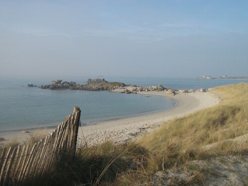 Gite between land and sea