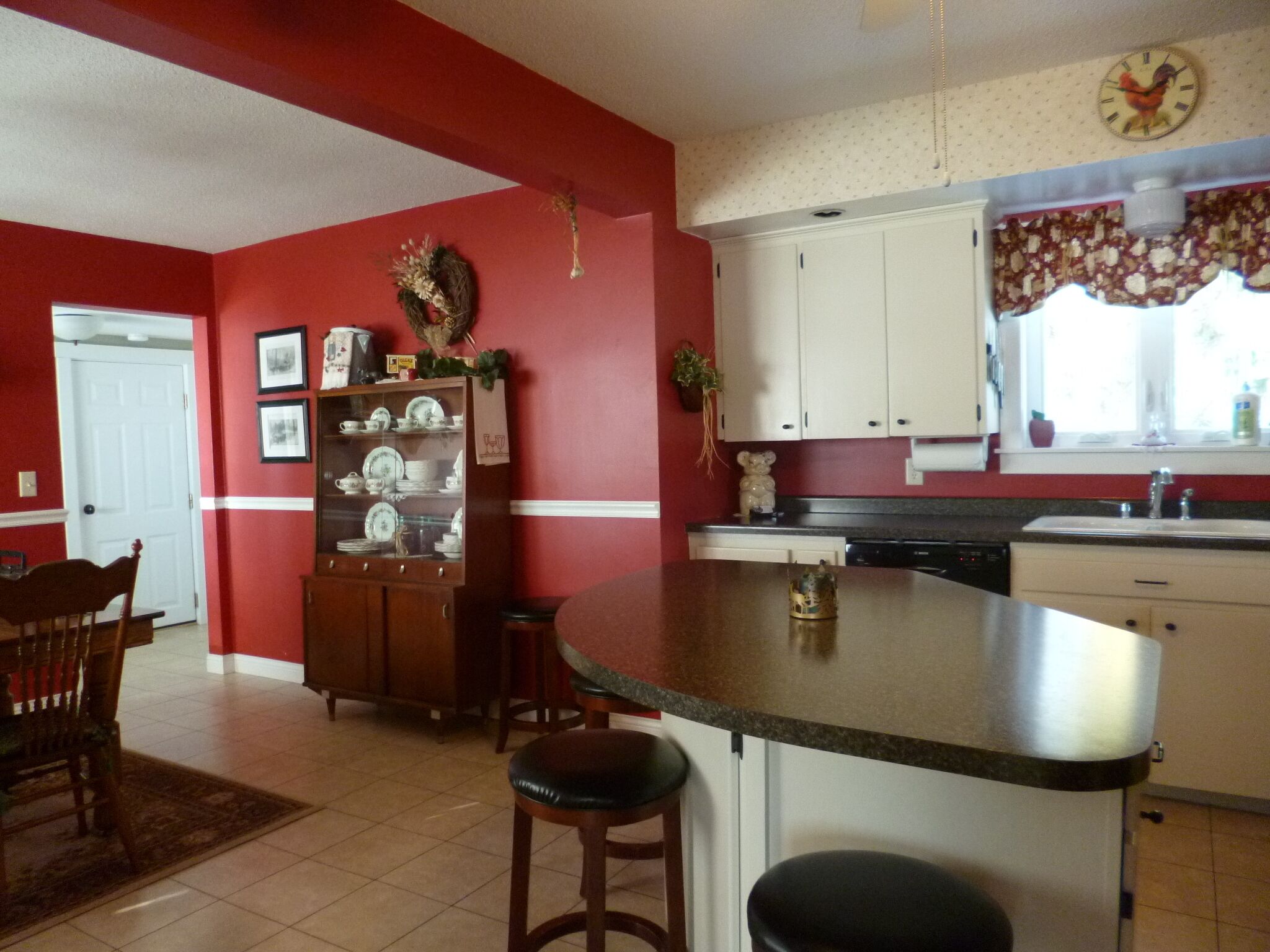 Gather together with family & friends in peaceful country atmosphere.