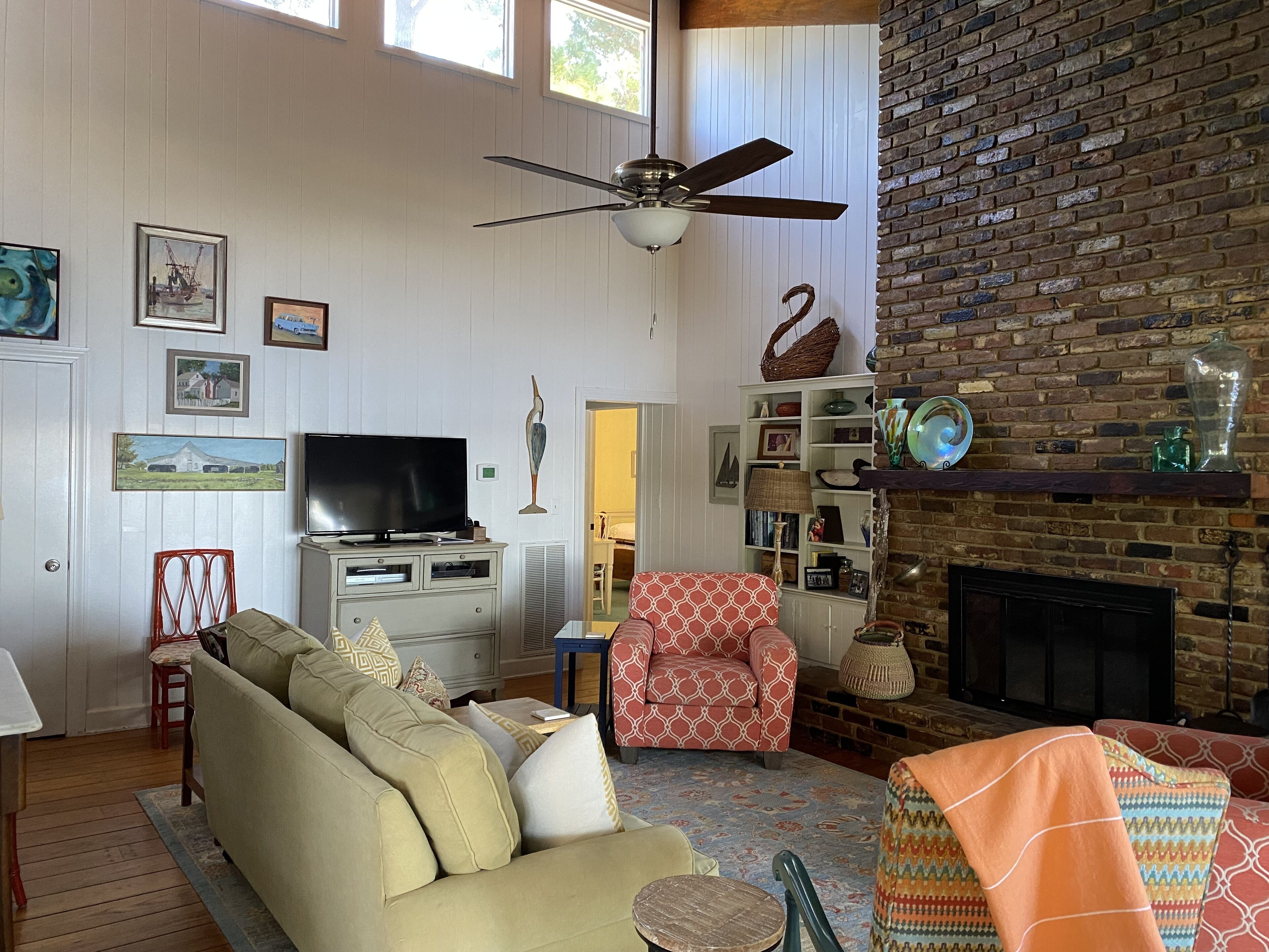 The Bath House-The Best View in Town