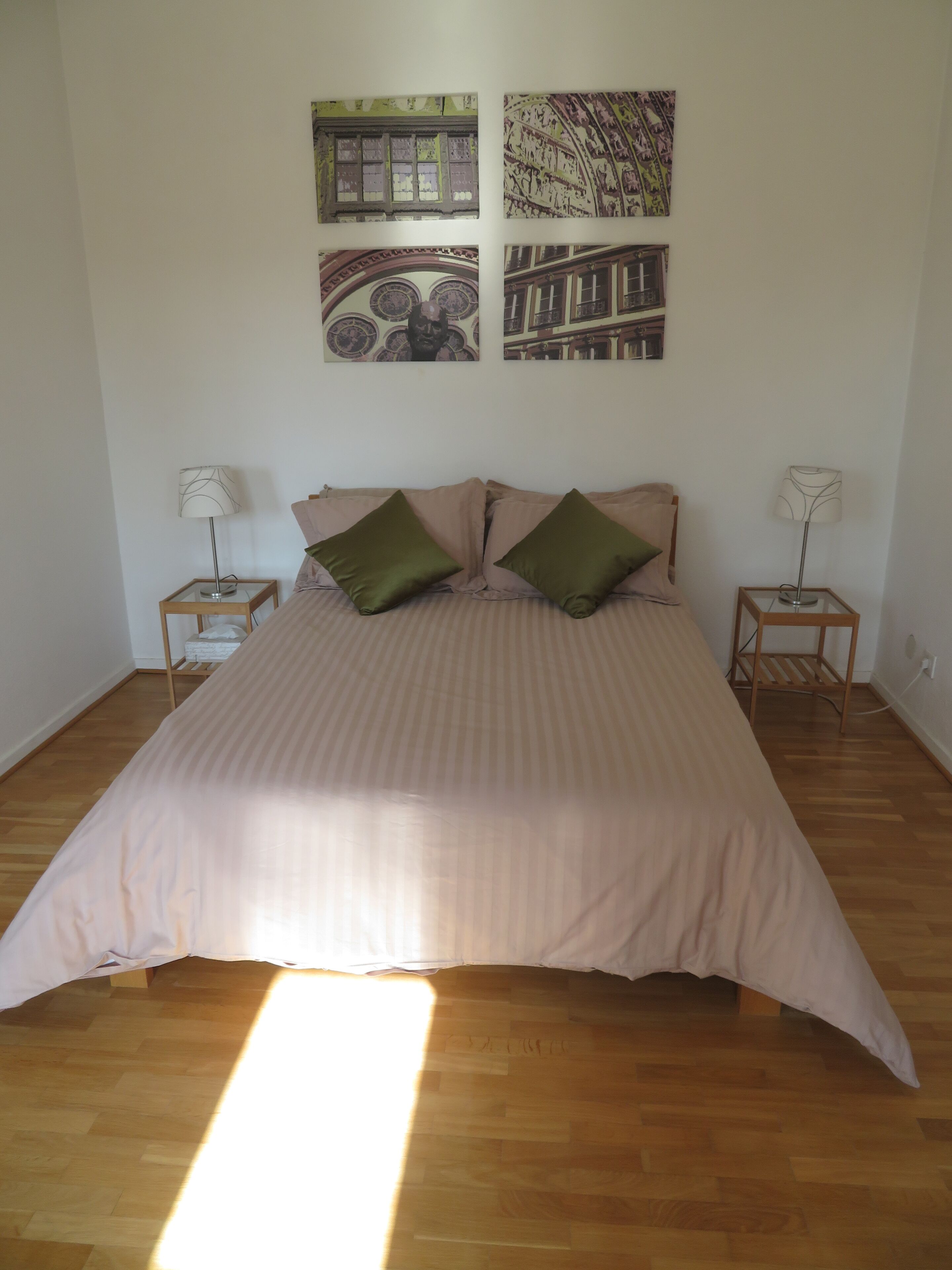 Very nice studio on the river in downtown Strasbourg