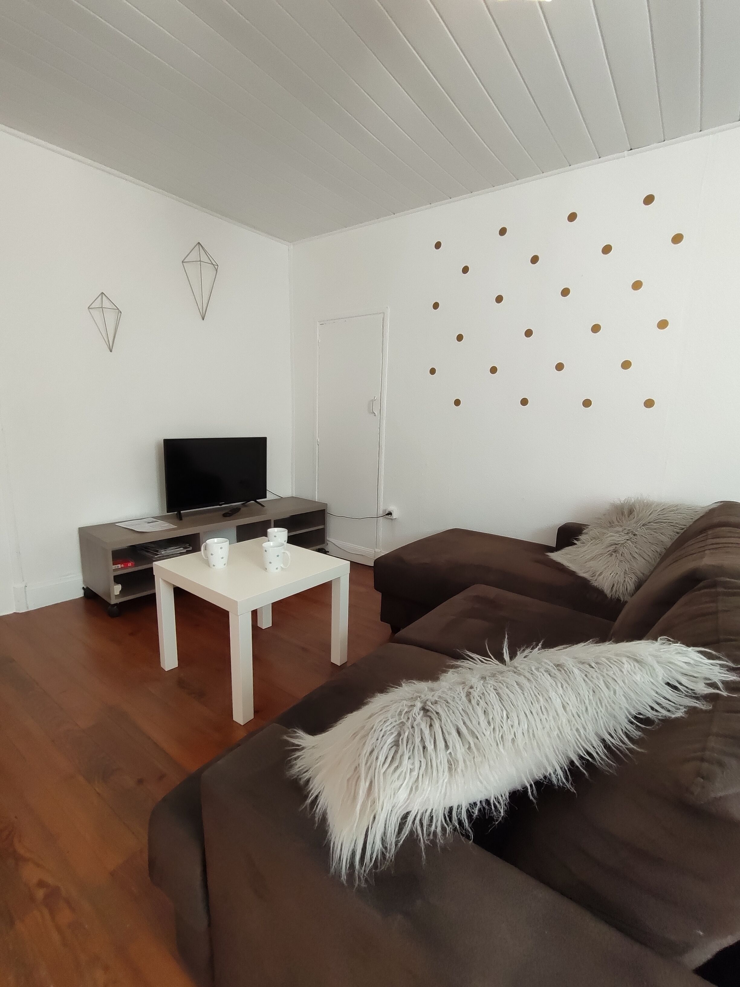 Magnificent pied-à-terre located on the 2nd floor