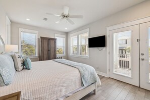 5 bedrooms, iron/ironing board, WiFi, bed sheets