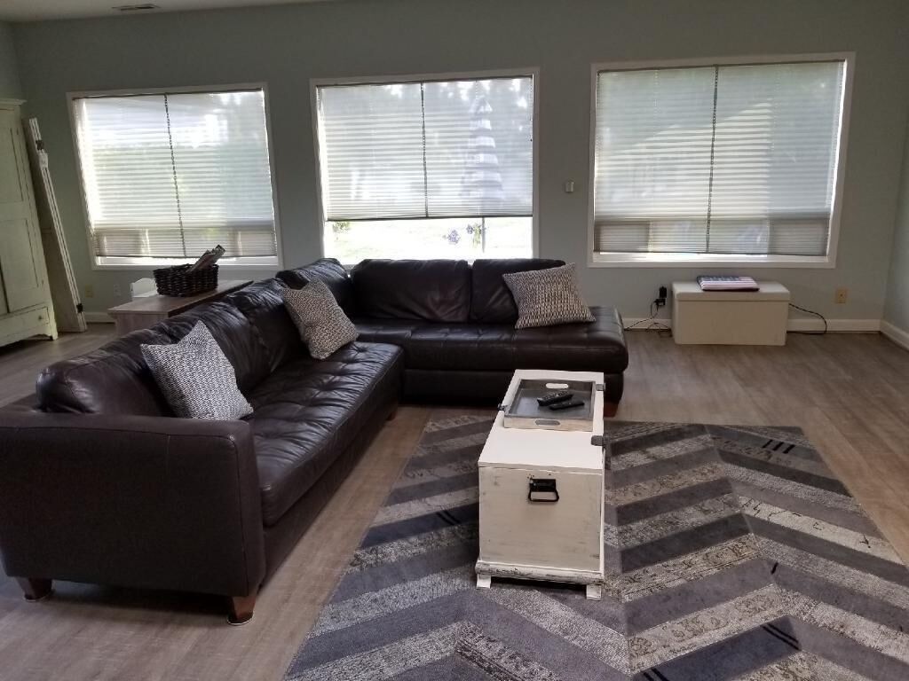 Cozy Lakeside Home Near Seattle And Airport