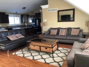 Smart TV, fireplace, offices