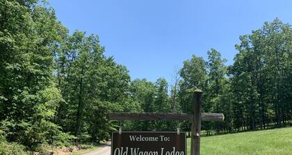 Carro viejo Logia en Shenandoah Woods,