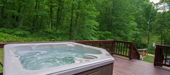 Old Wagon - Shenandoah Woods, Starlink Wi-Fi & Hot Tub