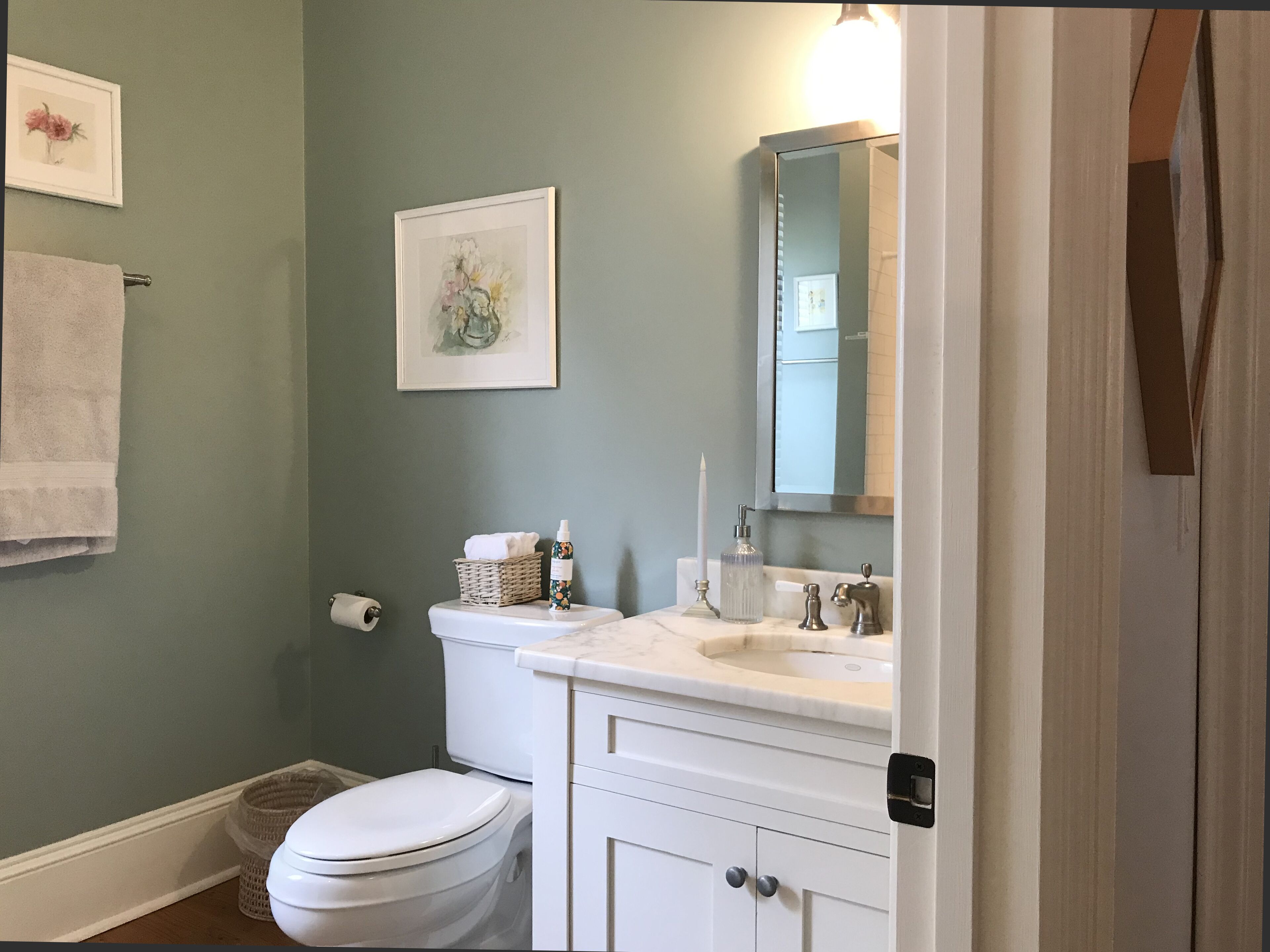 Beautifully restored 1806 Vermont farmhouse & “Cook’s Country” TV set