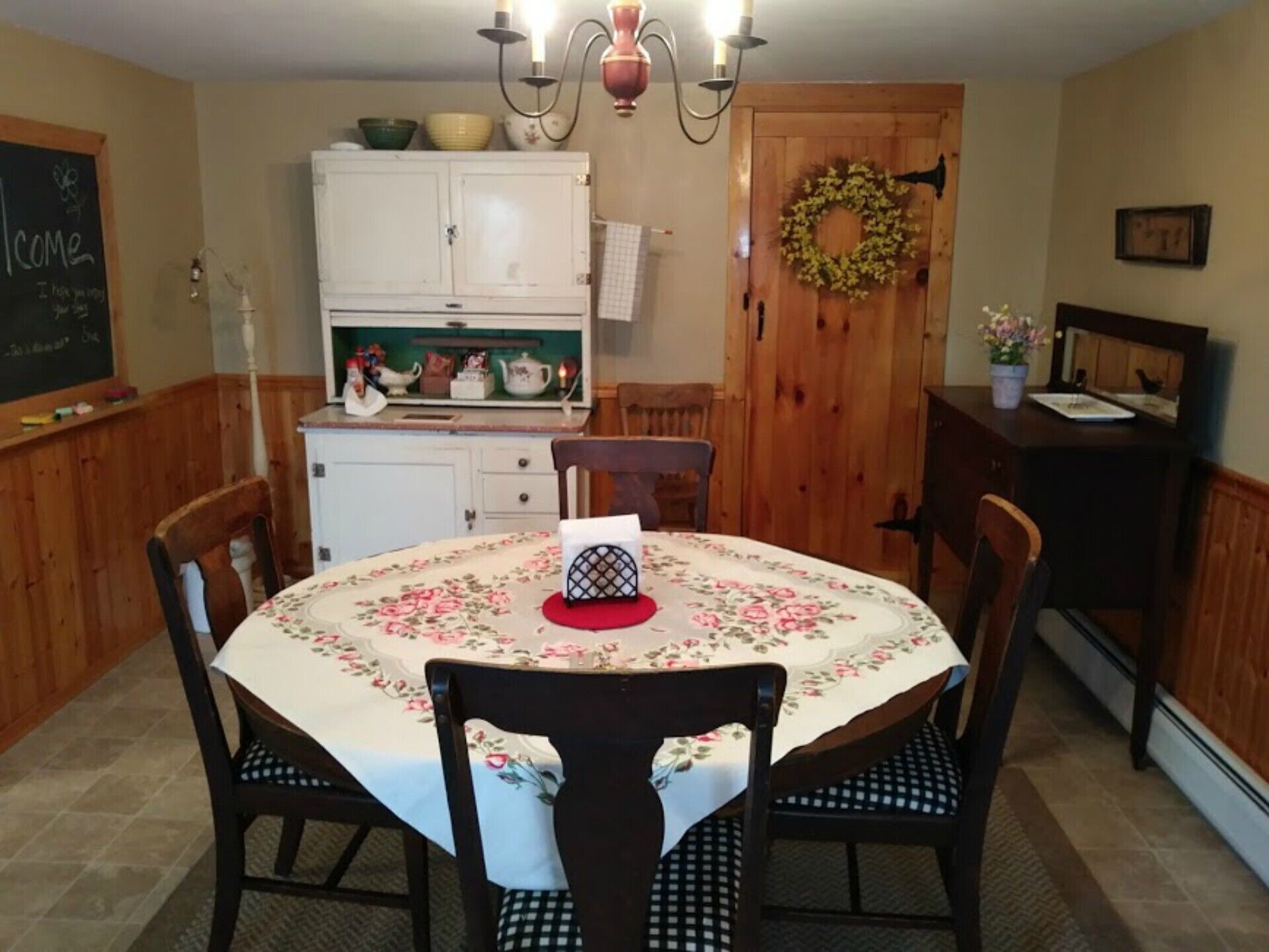 Dining room - 1st floor
