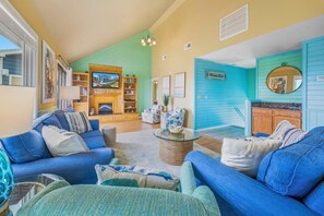 TV, foosball, offices - Oceanfront Home with Pool, Hot Tub, Elevator, and Game Room. Paradise Found! (Rodanthe)