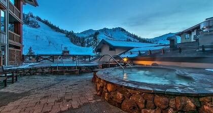 Village at Palisades, SlopeSide, Top Floor, Mtn Views, Bright w/Vaulted Ceilings
