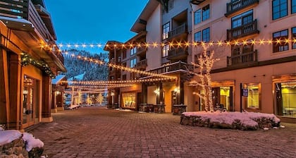 Kylä Squaw Valleyssa - 1 mh, Ski-in Ski-Out, Yläkerrassa, Vuoristonäköala