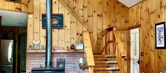 コージーシャレー、ポーリン湖、レイクレスキュー、オケモ山まで3.2 km