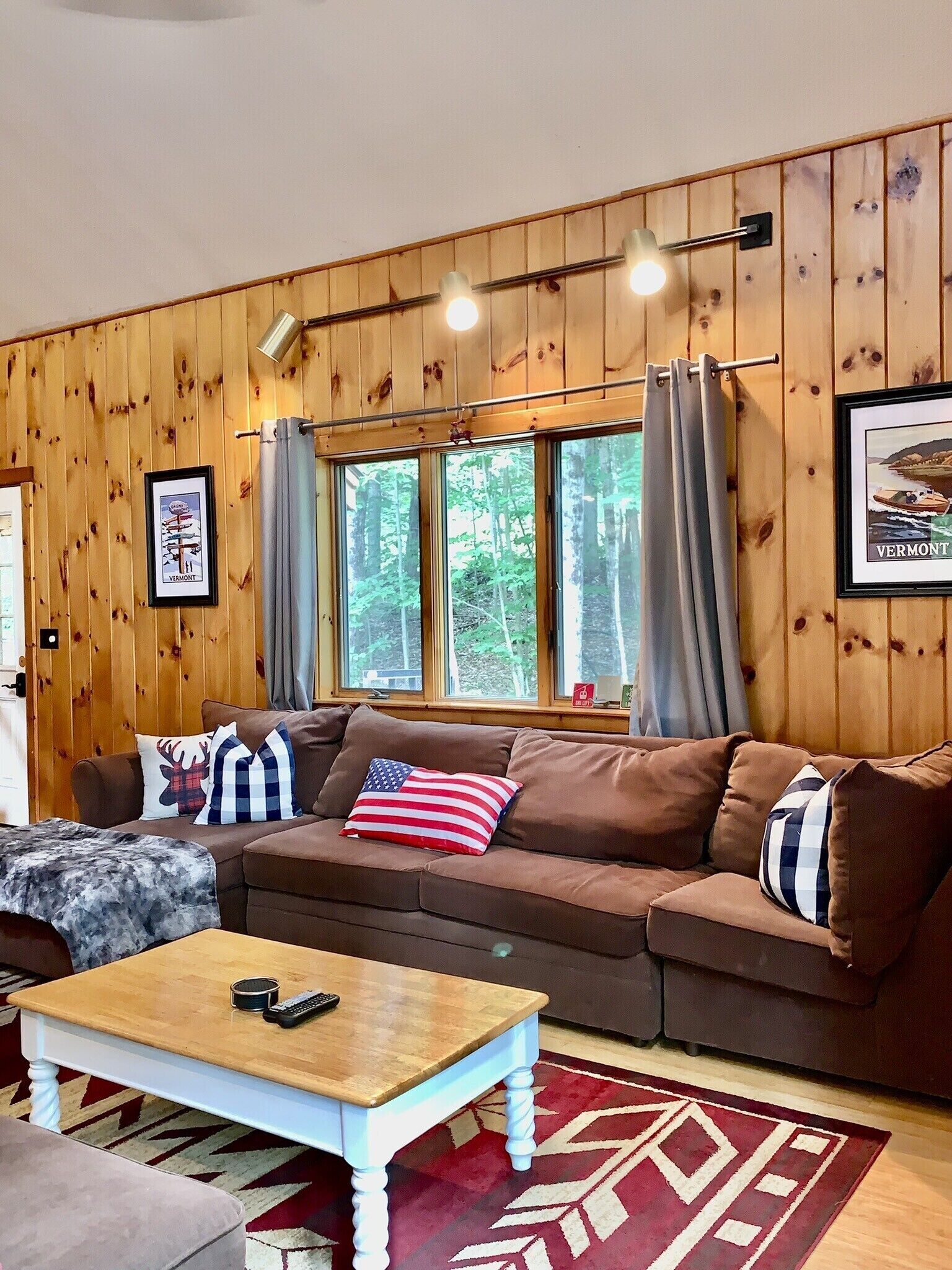 Cozy Chalet,Lake Pauline, Lake Rescue,and 2 miles to Okemo Mt