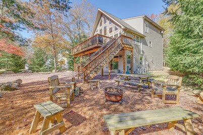 Winter is here- Timberlodge Chalet 6BR with Game Room, Fire Pit & Close to JFBB