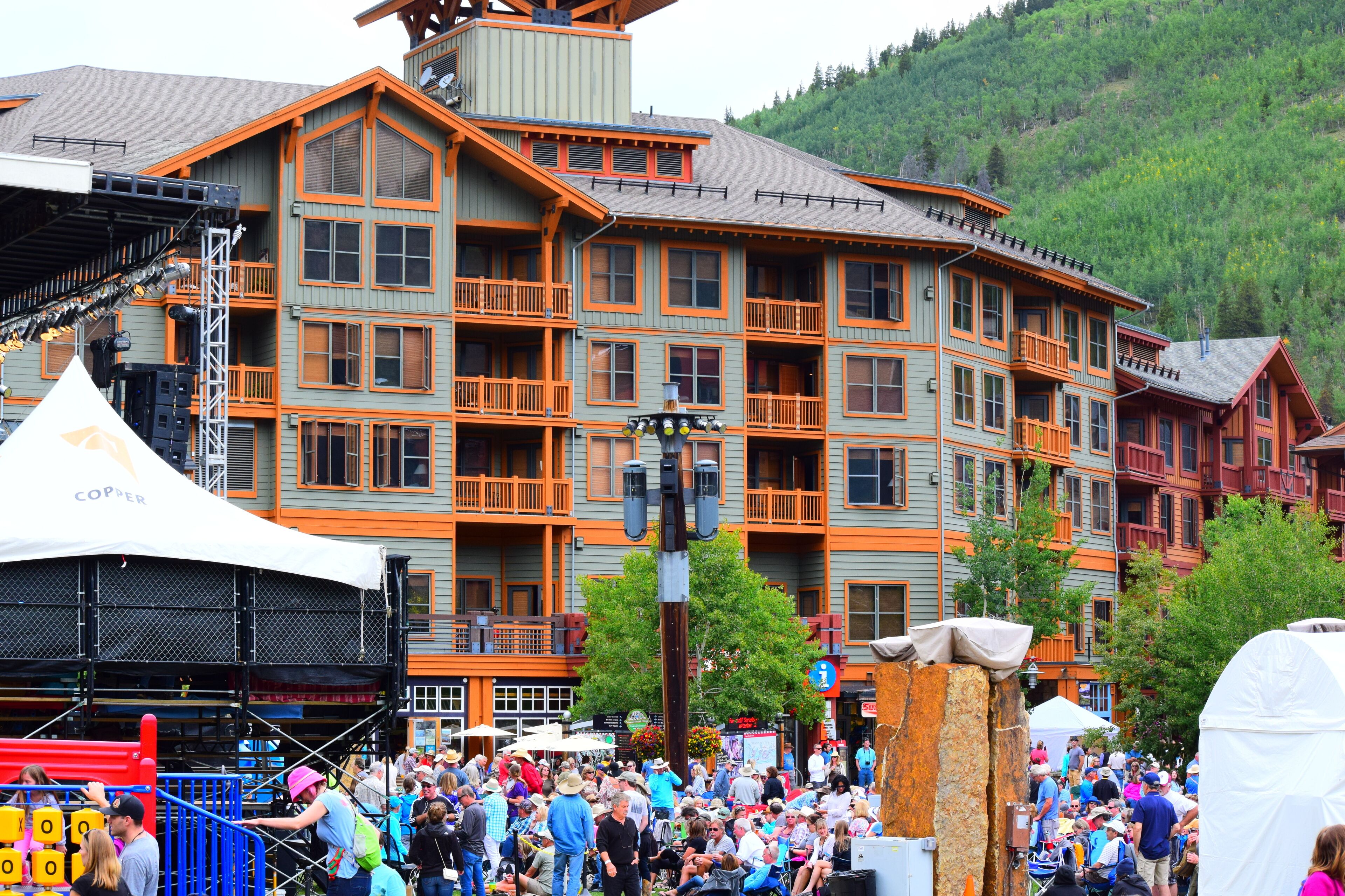 المنشأة من الخارج