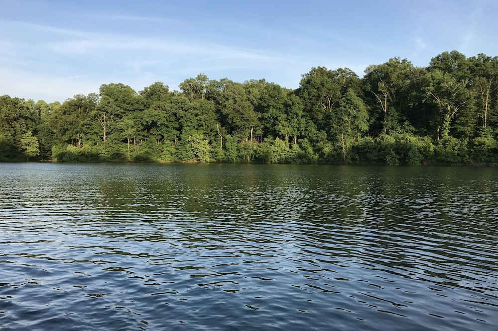 Year-round 3BR/2BA Lake front - Nolin State Park (1mile) -Mammoth Cave (30min)