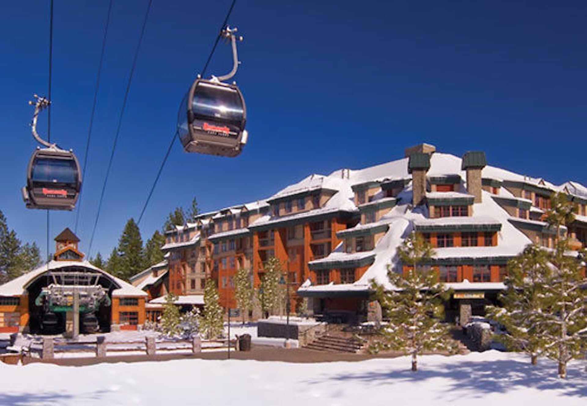 Marriott Timber Lodge,  Fully equipped villas, gondola from resort to ski! 