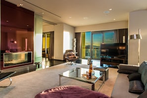 Télévision, cheminée