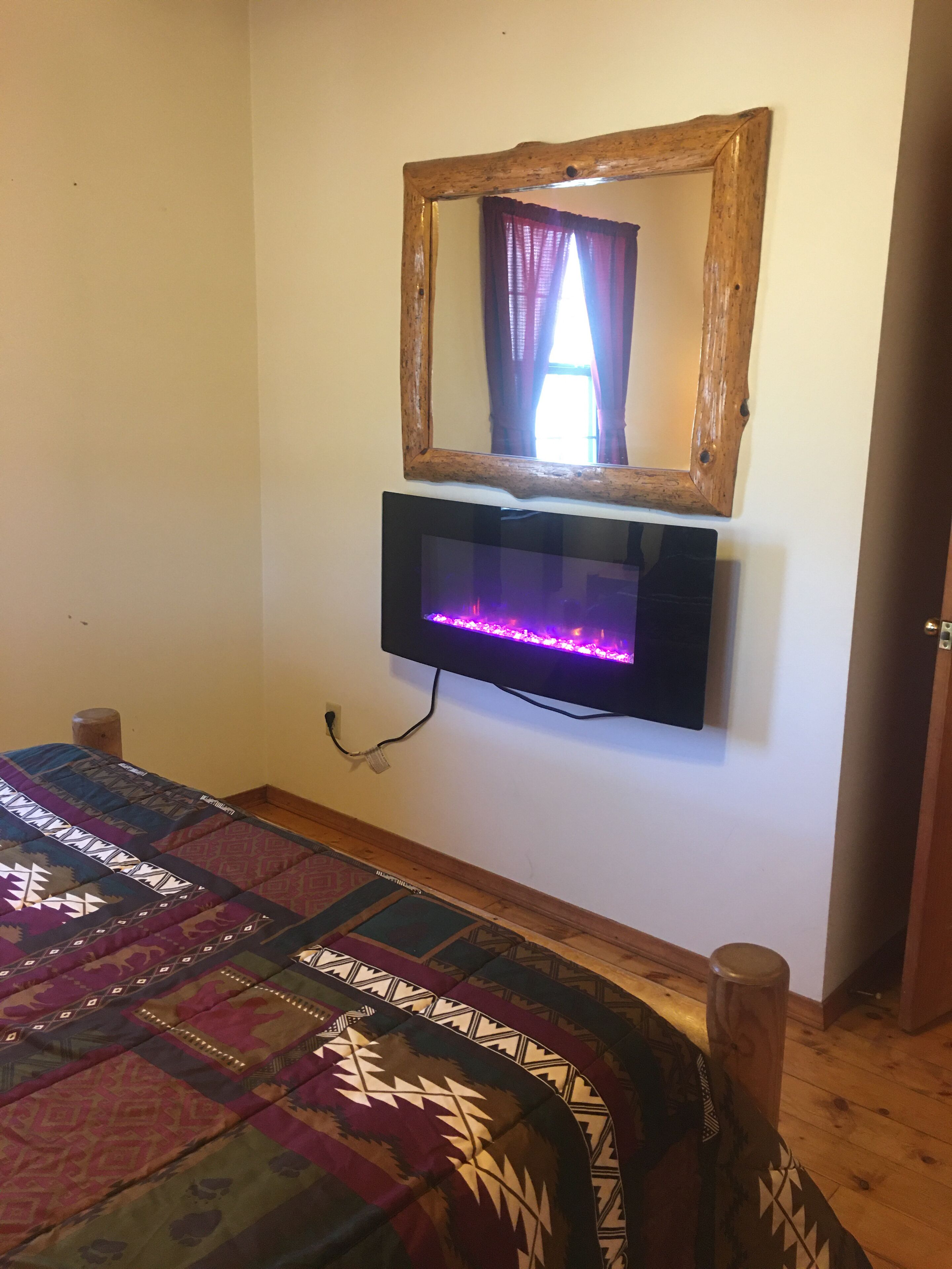 Ozark seclusion with a fully loaded cozy cabin, creeks, springs ,oh my!!!