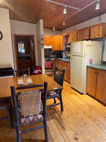 Beautiful, secluded cabin in the hills of the Ozarks.