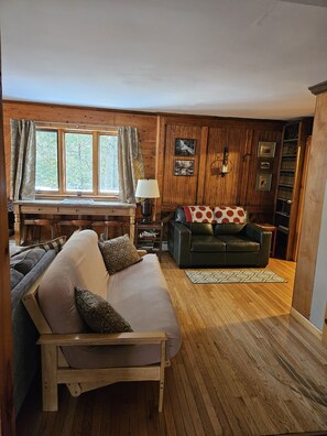 Smart TV - Crystal Falls Retreat, Swimming, Fishing, ATV (Stark)