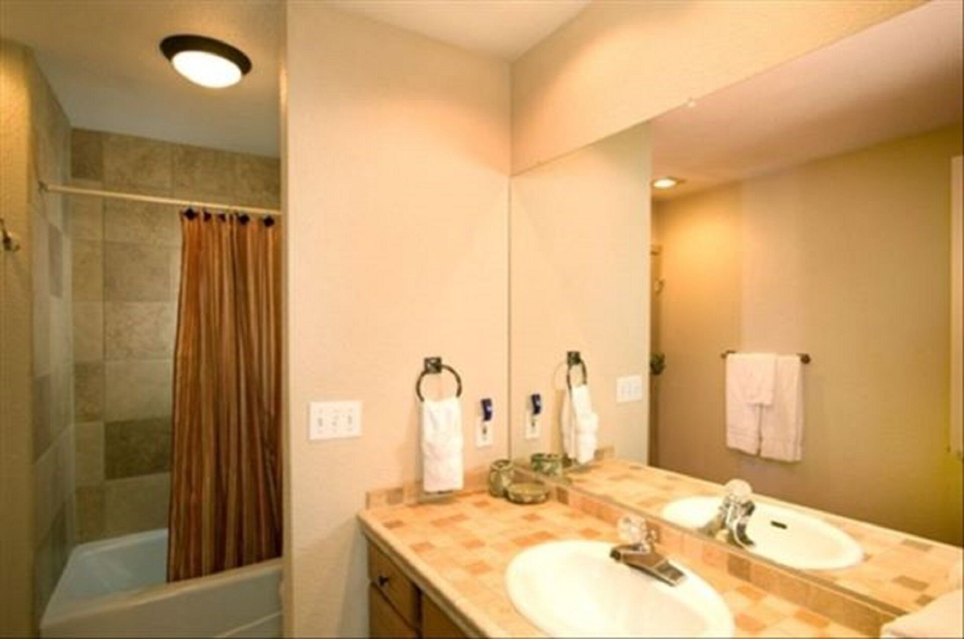 Get your skis and boards ready! Great winter season! Book now!!