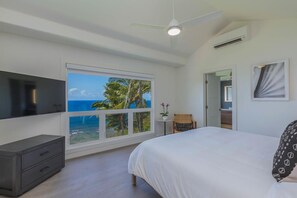 4 chambres, fer et planche à repasser, lit de bébé portatif