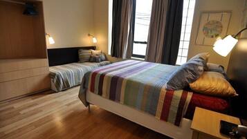 3 bedrooms, iron/ironing board, travel crib, free WiFi